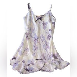 i am selling a white floral dress with purple.
